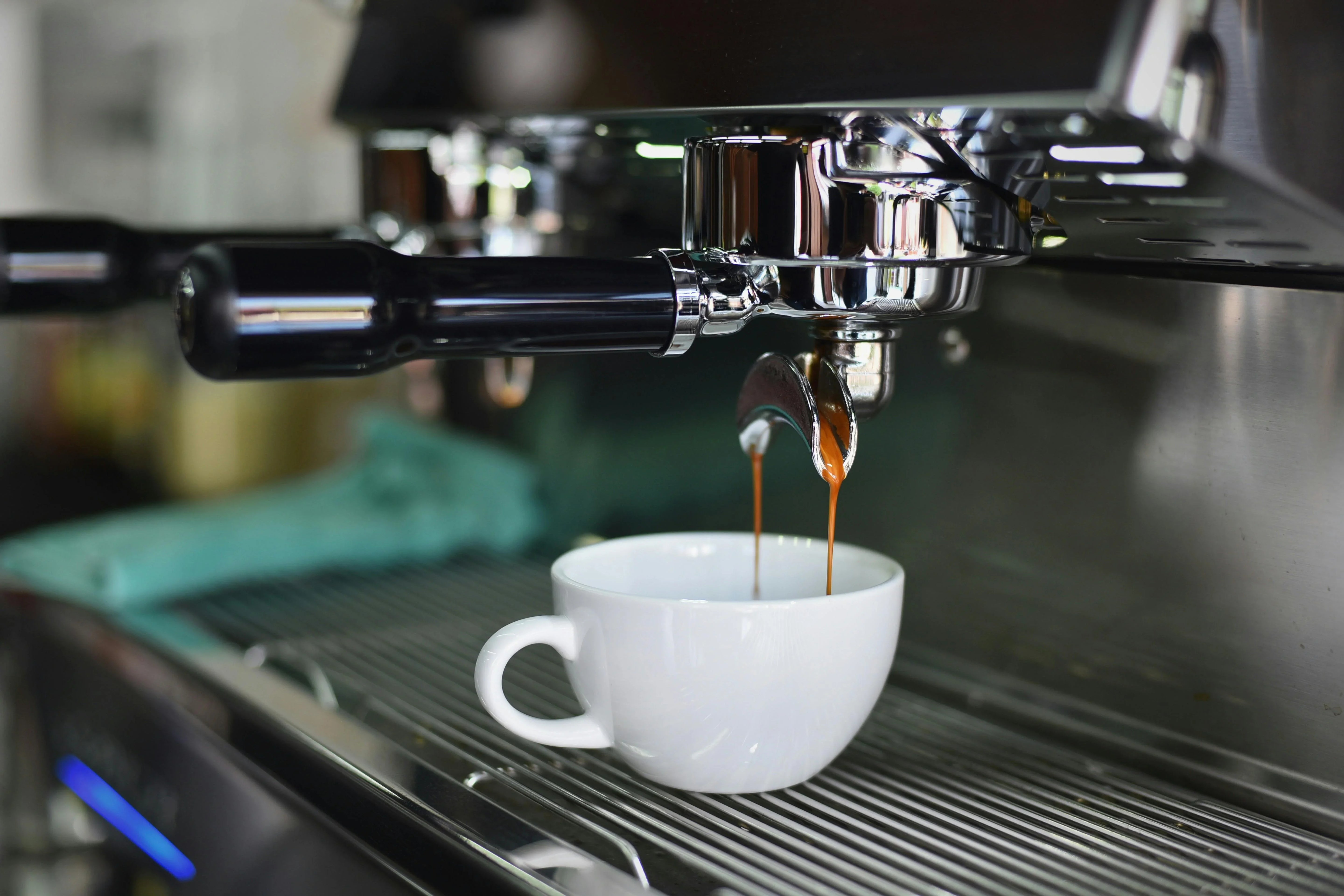 How to Make Fine Coffee: A Beginner's Guide for Home Espresso Machines